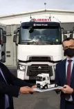 Renault Trucks Italia_Consegna veicoli industriali all'azienda Aliberti_1