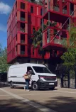 Renault Trucks Master 4 Red EDITION delivering